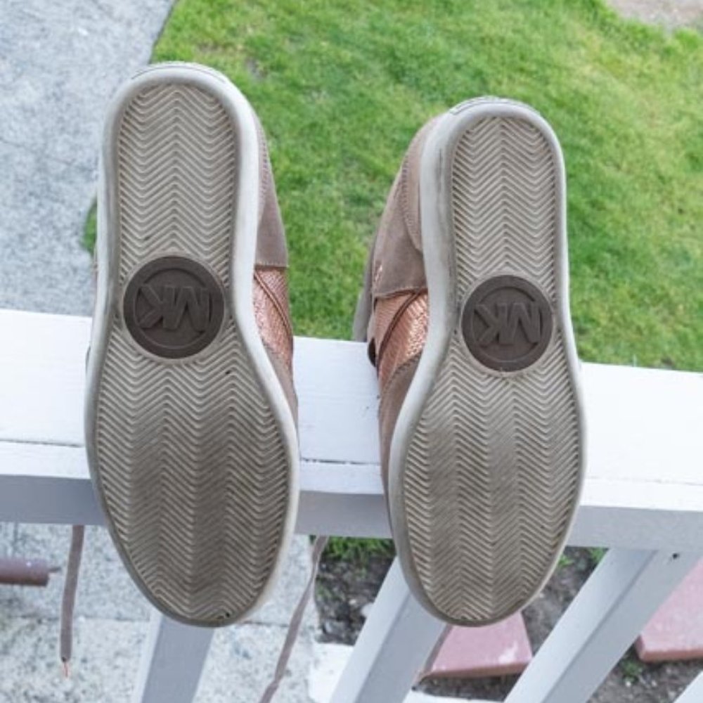 💖 Michael Kors Nikko II - Mettalic Rose Taupe Suede - see description for size! - Picture 15 of 16